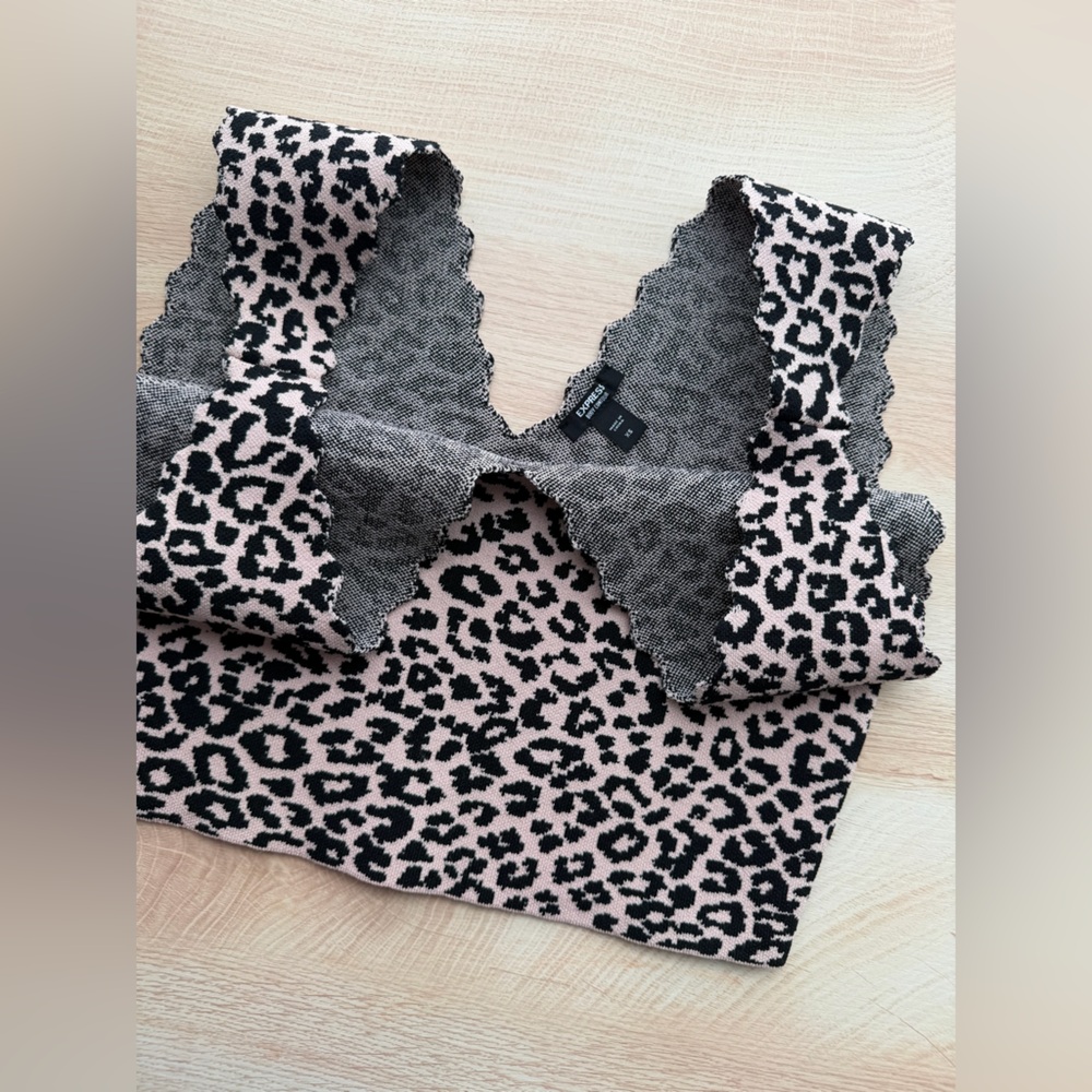 Leopard Print top - Picture 2 of 3